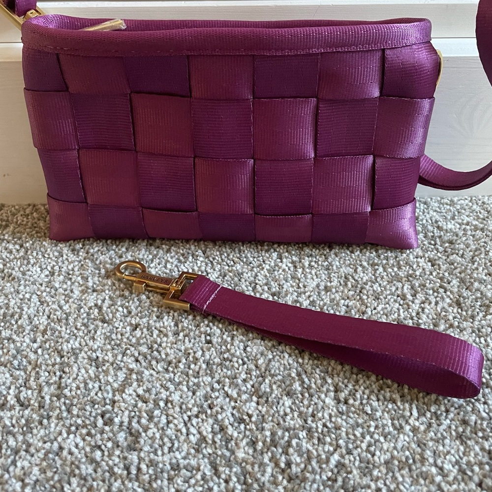 Harveys Convertible Clutch